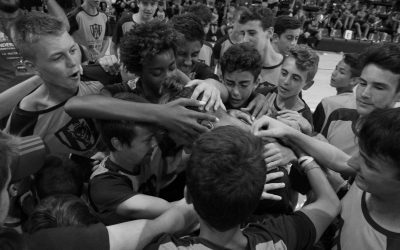 Clases de inglés en un terreno de juego. ¿Por qué no?